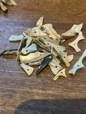 Lot Of 25 Old Stock Natural Shell Mother of Pearl  Beads Freeform Medium Size - Image 1 of 3