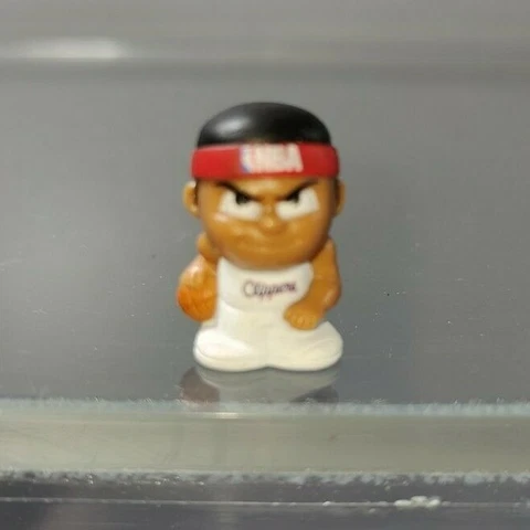 RARE 1" TALL LOS ANGELES CLIPPERS NBA SERIES 1 TEENYMATES BASKETBALL FIGURE Cover