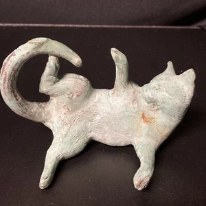 Vintage Cast Metal Cat Reclining Kitten Kitty Shelf Figure 5” Long - Picture 1 of 10