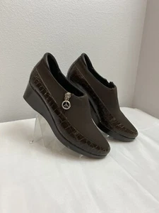 Donald J Pliner donna Sana marrone scuro zeppa stivaletti pantaloni casual taglia 5,5 M - Foto 1 di 11