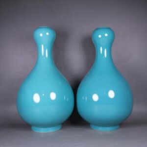 A pair China Old Porcelain Hand painting Turquoise glaze gilt edged garlic vases