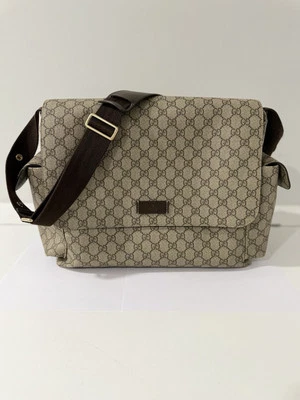 Gucci GG Supreme Monogram Messenger Bag – Brown Canvas – Gently Used - Image 1 of 4