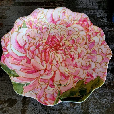 Shabby Chic Pink Hydrangea 11.5" Melamine Scalloped Dinner Plate Floral - Image 1 of 4