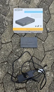 Netgear GS305PP 5-port Gigabit Ethernet PoE+ Unmanaged Switch - Bild 1 von 3