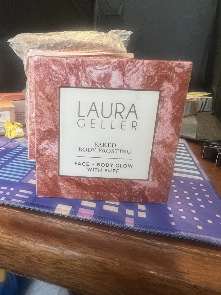 LAURA GELLER BAKED BODY FROSTING - FACE & BODY GLOW WITH PUFF - COPPER GLOW -NIB - Image 1 of 1