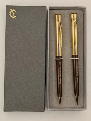 Juego de bolígrafos y lápices Garland Brown en caja Casey Industrial, Inc Foto 1 de 4