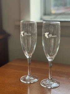 Bride & Groom Champagne Flutes – Wedding Toast Glasses – Elegant Pair - Picture 1 of 4