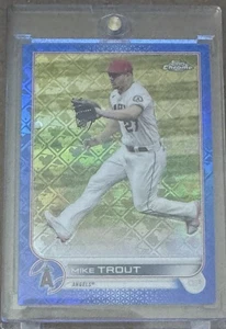 2022 Topps Chrome Logofractor Mike Trout Blue Refractor /150 Los Angeles Angels - Bild 1 von 2