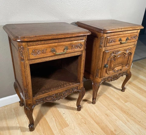Matched Pair of Antique French Louis XV Style Solid Oak Nightstands/End Tables Cover