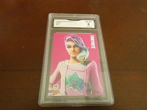 STARLIE 2020 PANINI RARE OUTFIT FORTNITE # 67 GRADED 8 L@@@K - Picture 1 of 2
