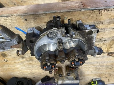 Carrocería del acelerador 93 95 Chevrolet GMC TBI 1500 Suburban Tahoe Yukon Foto 1 de 4