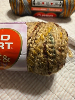 全新 Red Heart Light & Lofty Yarn-#9617 野鸡-100% 丙烯酸 — 第 1/4 张图片