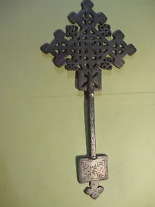 Antique Ethiopian processional Coptic Gothic orthodox brass cross, 1850-1920 - Picture 1 of 7