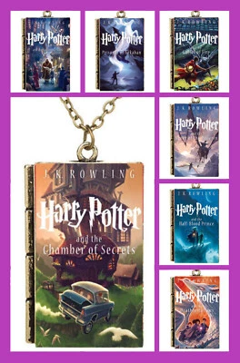 Harry Potter Serie de Libros 2015 Ilustrada Cubierta Colgante Collar Bolsa de Regalo Gratis Foto 1 de 4