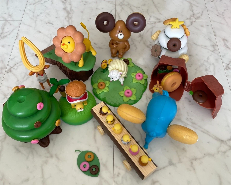 Mister Donut  Animal Characters figure set very rare pon de lion - Image 1 of 4