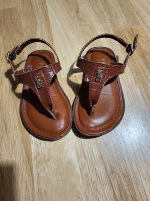 Sandalias Polo Ralph Lauren, niño pequeño talla 5, usadas pero en excelente estado Foto 1 de 4