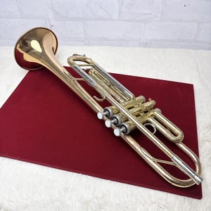 YAMAHA YTR-3325 Bb Trumpet Used With Hard Case Mouthpiece - Picture 1 of 8