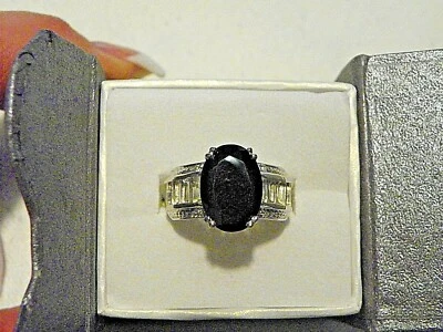 Black Spinel (7.35ct)& White Topaz (2.5ct) ring in Platinum over Sterling sz 9 - Image 1 of 3