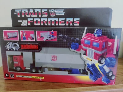 *BOX DAMAGE* Transformers 40th Anniversary G1 Optimus Prime Robot Toy Gift - Image 1 of 4