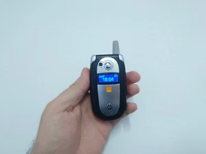 Teléfono Móvil Motorola V545 Negro (Desbloqueado) Abatible Básico Clásico Coleccionistas - Imagen 1 de 24