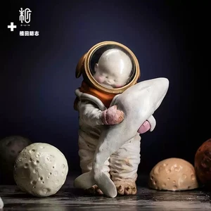 Escultura artística coleccionable limitada Mano Studio Akashi Ueda Find Astronaut nueva - Imagen 1 de 8