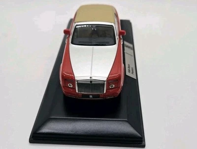 IXO Models Rolls-Royce Phantom 1:43 Diecast Car with Display Case Red/Silver - Image 1 of 4
