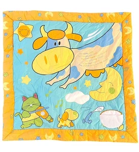 Alfombra de juego para bebé Little Tikes manta acolchada vaca saltó sobre la luna tiempo abdominal - Imagen 1 de 7