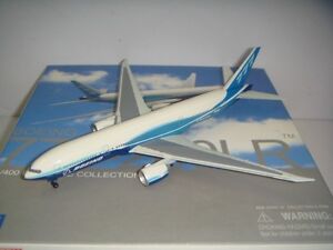 Dragon Wings 400 Boeing Aircraft Company B777-200LR "Dreamliner color" 1:400