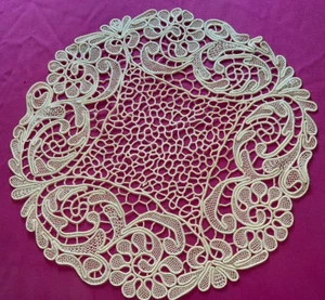 Grand napperon Art Déco en coton et fil de soie , diamètre 57 cm - Picture 1 of 7