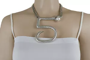 Mujeres Plata Metal Cadena Eslabón Moda Collar #5 Serpiente Enorme Colgante Llamante - Imagen 1 de 7