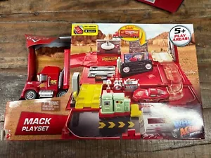 Disney Cars Wheel Action Drivers Mack Spielset 2015 DKV46 NEU OVP beschädigt - Bild 1 von 3