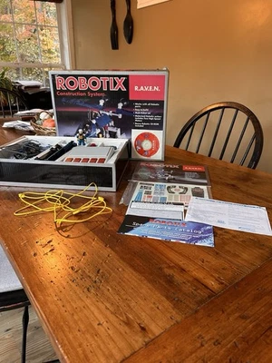 ROBOTIX R.A.V.E.N. 98720 Construction System Extremely Rare HTF 1998 Complete! - Image 1 of 4