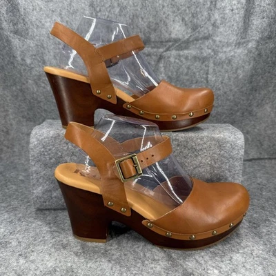 Zuecos de plataforma de cuero Kirk-Ease tostados con tachuelas talla 10 42 774 Foto 1 de 4