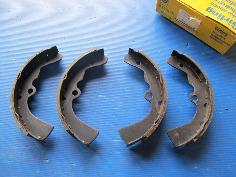 Lucas Rear Brake Jaws for Datsun Sunny 1200 and 120 Y - Image 1 of 1