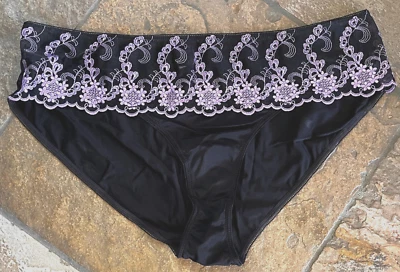 624 FREDERICKS of HOLLYWOOD 1X Shiny Satin Embroidered Wide Waist Cheeky Bikini - Image 1 of 4