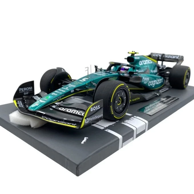Modellino F1 Minichamps 1/18 Aston Martin Cognizant F1 Team AMR22 Monaco GP 2... - Immagine 1 di 4
