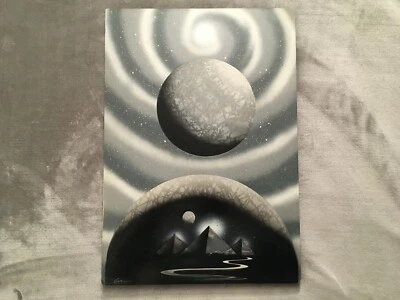 Pirámides lunares del espacio exterior, Egipto, ocultismo, nueva era, gótico, pintura en blanco y negro Foto 1 de 4