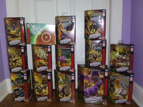 Tranformers War For Cybertron Kingdom Lot 2 (14 figures + Bonus core-class figs) Cover
