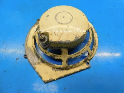 CUBIERTA DE ARRANQUE (SIN RESORTE) PARA MOTOSIERRA PIONEER RA -- CAJA 2852 V Foto 1 de 2