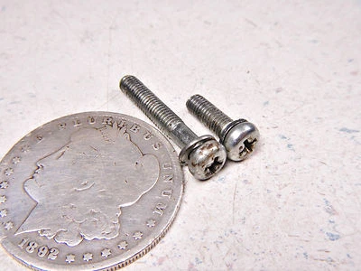 79 SUZUKI DS185 OIL INJECTION PUMP MOUNTING SCREWS - Image 1 of 3