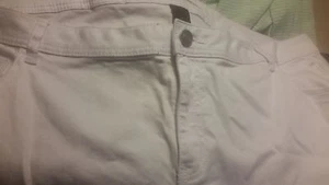 New Lane Bryant White Crop Jeans - 28 - Picture 1 of 4