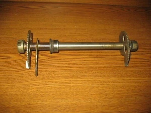 XL500R 1982 eje trasero perno honda xl 500 42301-mc4-000 - Imagen 1 de 3