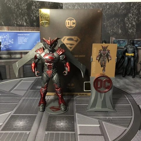 SUPERMAN UNCHAINED ARMOR PATINA GOLD LABEL MCFARLANE TOYS EXCLUSIVE Cover