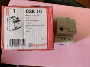 LEGRAND Einphasen-Walker 230 V 1 Stromkreis 15/90 Amp Ref. 03810 integrierter Torus - Bild 1 von 3