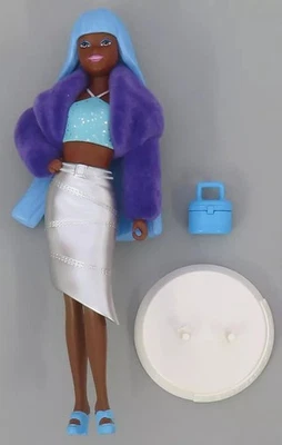 POPMART Barbie Style Icon 2001 Jam n Glam Minifigure - Immagine 1 di 2