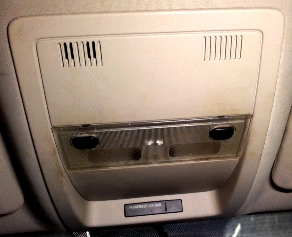 Светло-серая передняя верхняя консоль на крышу 07 08 09 10 11 GMC SIERRA 1500 - Изображение 1 из 1