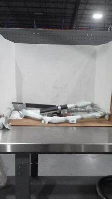 Used Left Curtain Air Bag fits: 2021 Chevrolet Traverse driver roof Left Grade A - Image 1 of 4