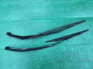 LEXUS IS 300H FRONT WINDSCREEN WIPER ARMS BLADES DRIVER + PASSENGER 2013-2020 - Picture 1 of 5