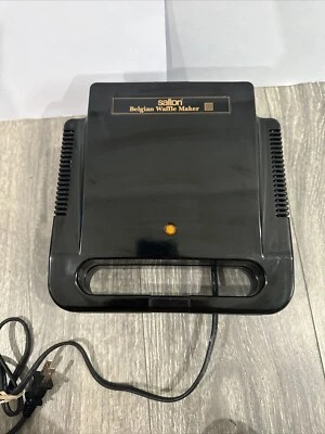 Gofrera Belga Salton Modelo WM-4 Negra Antiadherente Eléctrica 2 Waffle (probada) Foto 1 de 4