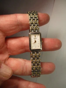 Vintage Seiko Quartz Women’s Watch Gold / Silver Tone Japan 1NOO-6M60 - Picture 1 of 6